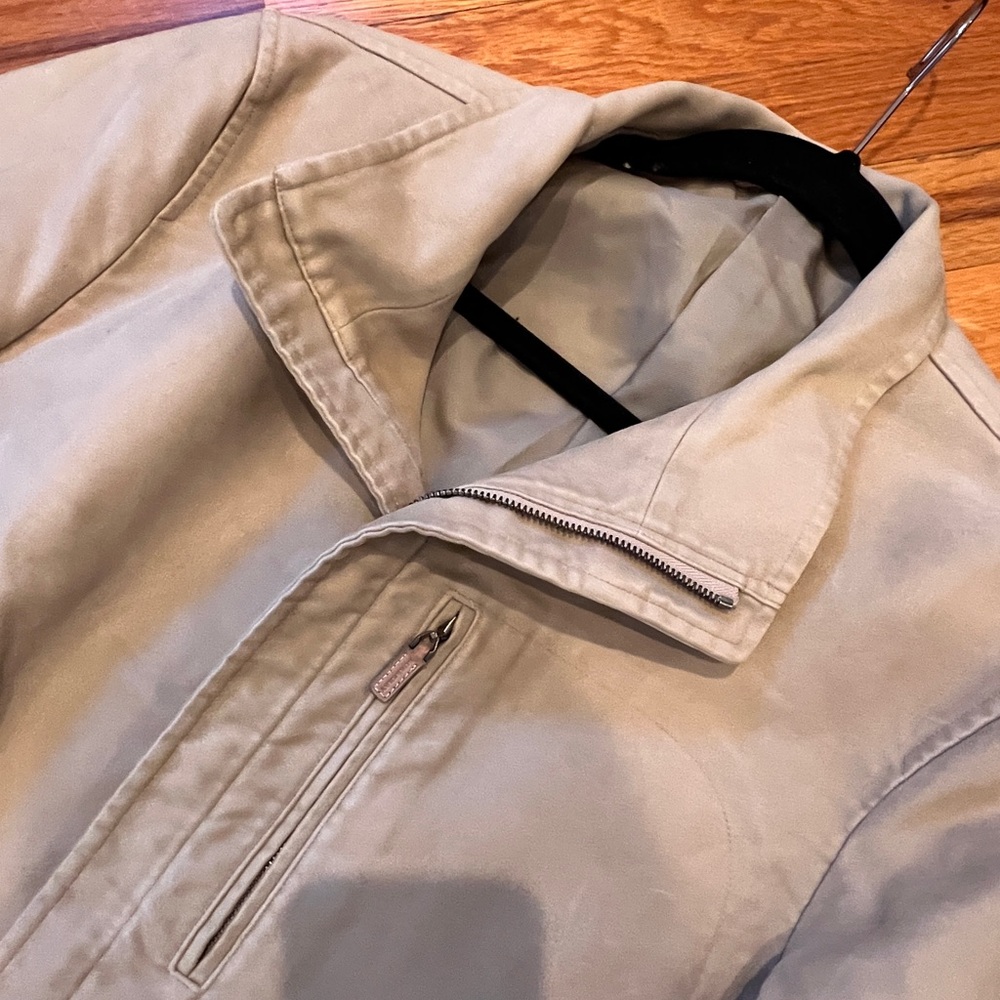 Authentic Burberry Jacket - Picture 3 of 5